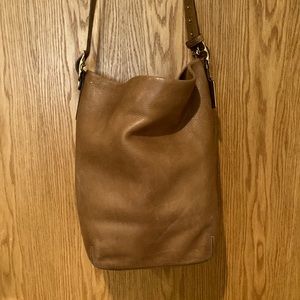 COACH Vintage Leather Bucket Bag 9183